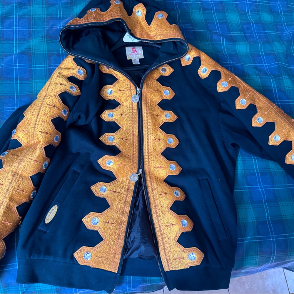 Exclusive piece brand KANJI